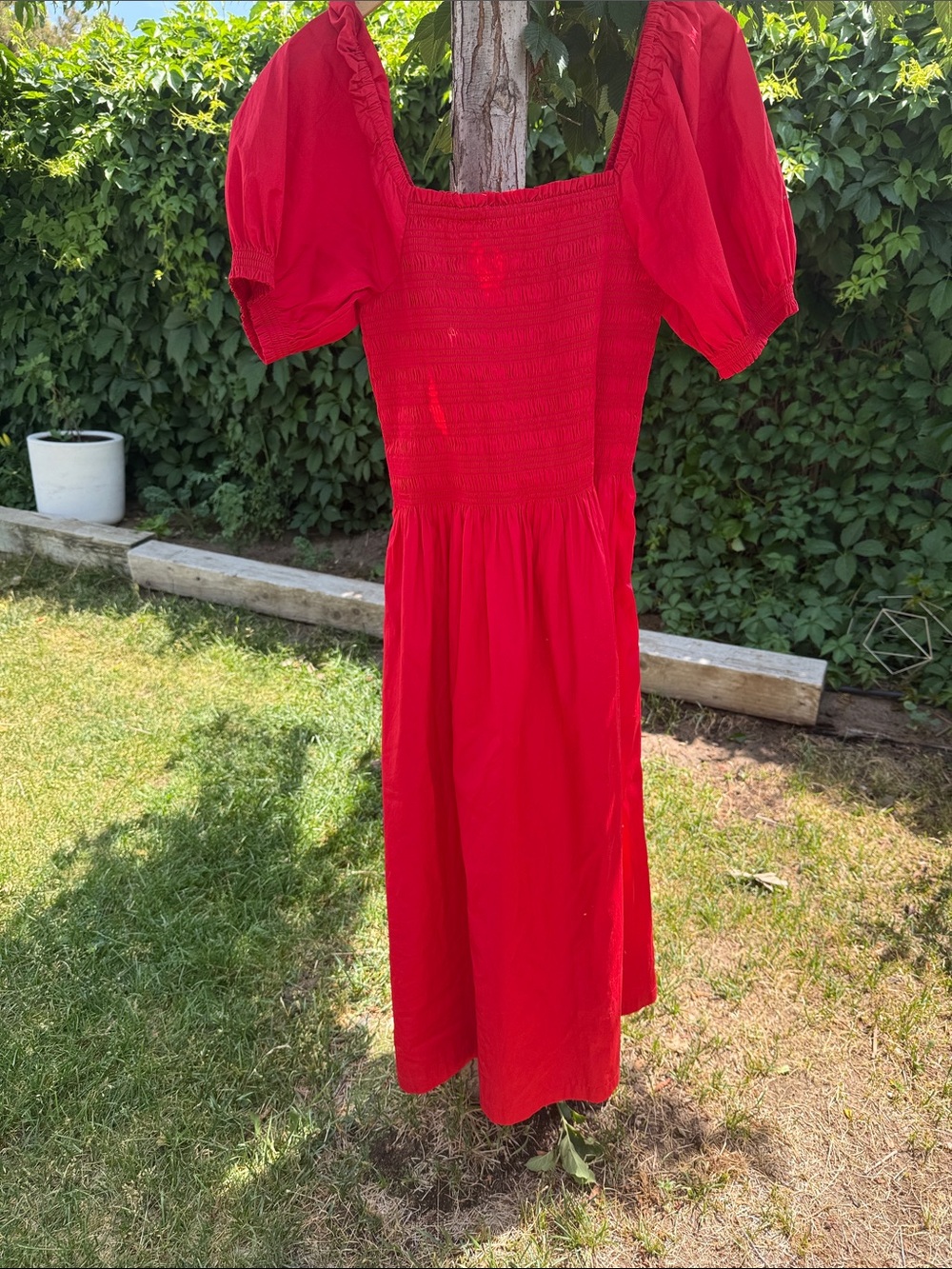 Madewell Red Smocked Bodice Puff-Sleeve Midi Dress - Picture 2 of 5